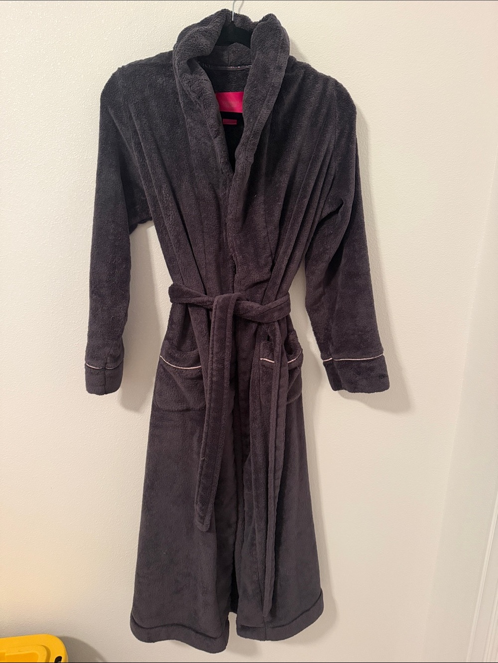 Victoria's Secret Plush Shawl Collar Bath Robe - Charcoal